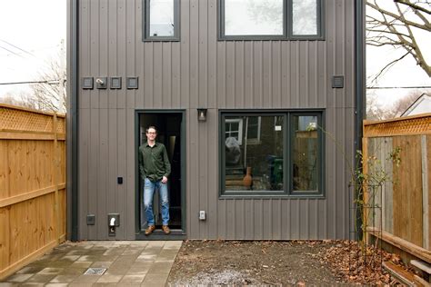 This Guy Built A 330000 Laneway House Now Hes Renting It Out For