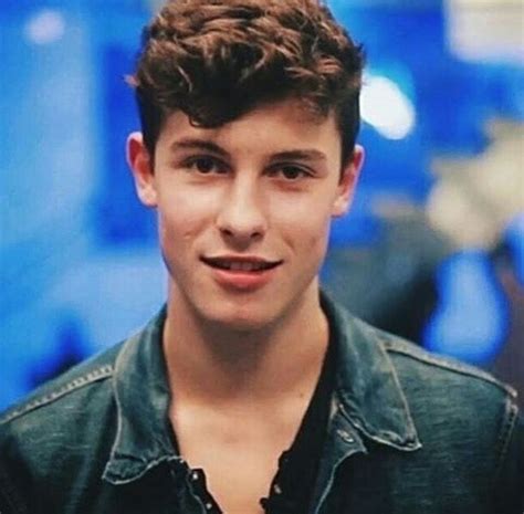 Shawn Mendes Is So Hot Shawn Mendes Hipster Hairstyles Mendes Army