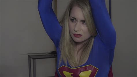 Supergirl Peril Explore Tumblr Posts And Blogs Tumgik