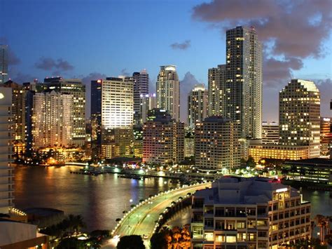 Miami Skyline Wallpapers Wallpaper Cave