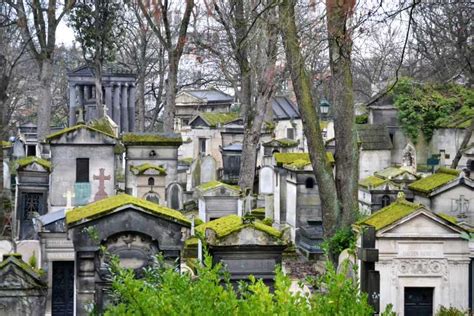 Paris Pere Lachaise Cemetery Guided Tour Getyourguide