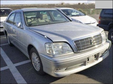 We are accepting orders, and. Toyota Crown ROYAL SALOON MILD HYBRID, 2001, used for sale