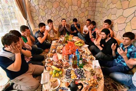 عيد الفطر‎ — «праздник прекращения поста». Ураза-Байрам 2021: якого числа починається, дата | Ворожіння