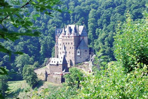 Great Castles Gallery Burg Eltz Rheinland Pfalz Germany