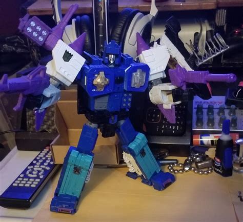 Titans Return Overlord With Both Shockwaves Lab Upgrade Kits Rtransformers