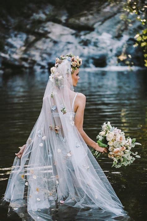 Veil With Fresh Flowers Ophelia An Enchanting Fashion Boudoir