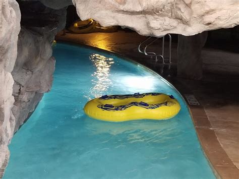 A Look Inside the Great Wolf Lodge in Bloomington Minnesota - That Was
