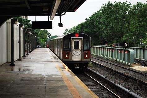 Mta New York City Subway Bombardier R142 Mrharlemline Flickr