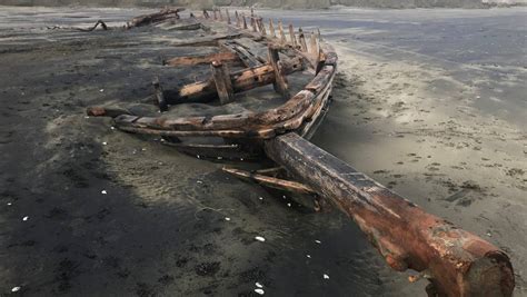 People Still Being Chased Away From Century Old Shipwreck Nz