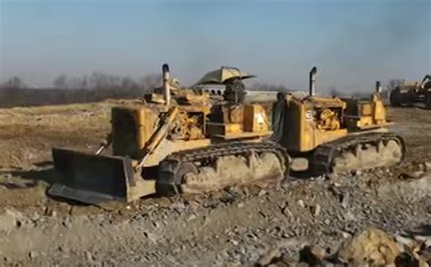 Video Vintage Cat Dd9g Gave Single Operator Power Of 2 Dozers In Tandem