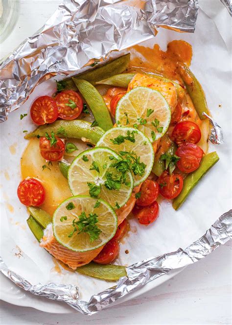 Salmon fillets are versatile and delicious, but they cook quickly and require a bit of technique to get right. Cooking for Two: Easy Salmon Foil Packets with Veg... - Cookware and Recipes