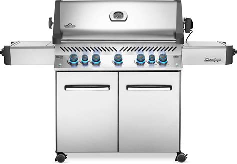 Napoleon Prestige 665 Natural Gas Grill With Infrared Rear Burner And