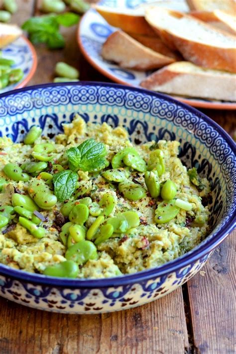 Return the beans to the saucepan how to steam fava beans. Relive your summer holidays with this delicious broad bean ...