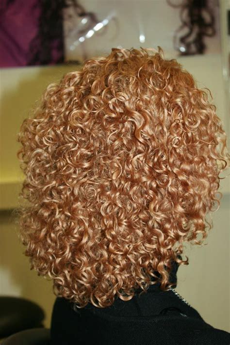 Spiral perm + classic medium bob. Medium Length Curly Hairstyles: What's Trending for 2014? Pictures | Hair lengths, Medium hair ...