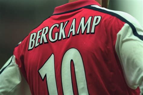Mesut ozil will complete his move to fenerbahce on monday and wear the no 67 shirt, according to reports. The candidates to succeed Mesut Ozil as Arsenal's new ...