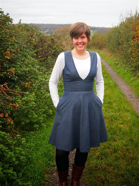 Nightingale And Dolittle Simplicity 1325 V Neck Pinafore Dress