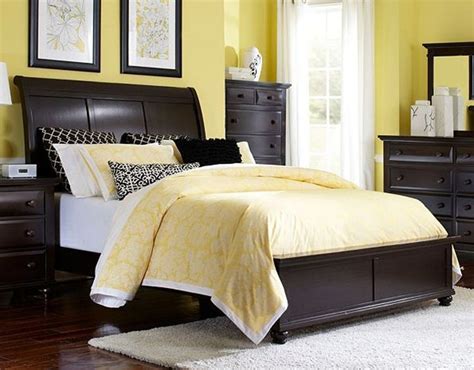 That is because they are offering the best wooden material for their bedroom. Broyhill - Farnsworth Queen Sleigh Bed | Bed design, Bed ...