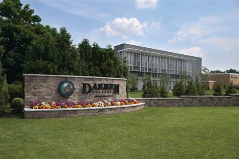 Daemen University Colleges Of Distinction Profile Highlights And Statistics