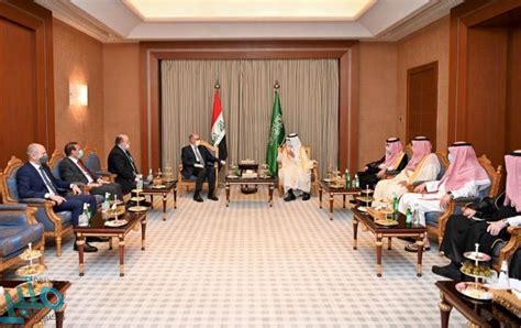 افتتح رئيس مجلس الوزراء مصطفى الكاظمي يوم الخميس محطة ضخ التعزيز العمودية عقد مجلس الوزراء جلسته الاعتيادية يوم الثلاثاء، في بغداد، برئاسة رئيس مجلس الوزراء السيد. نائب رئيس مجلس الوزراء العراقي يبحث مع وزيري الطاقة ...