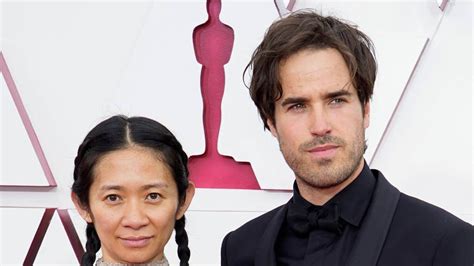 Linda may and swankie, two of the featured performers in nomadland, are attending the oscars. Chloé Zhao Joshua James Richards / Stpxoldyx6nzkm / I ...