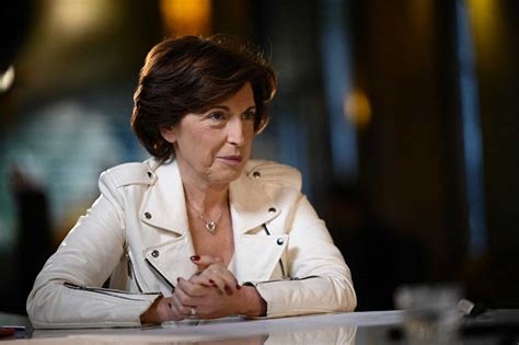 Mal lui en a pris. Moquée dans "Quotidien", la journaliste de BFMTV Ruth ...