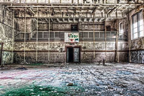 Abandoned Bancroft School Gym This School In Kansas Citys Flickr