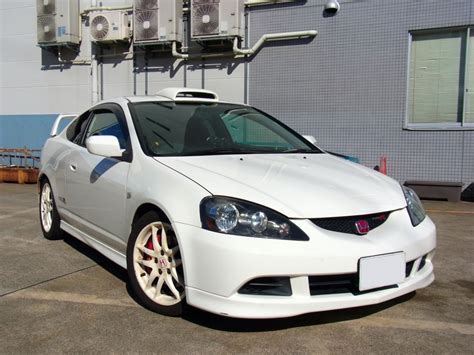 Study helpful insights given by philkotse car experts for most popular vehicles in the philippines to choose honda integra reviews. Japanese Car Review: Honda Integra Type R DC5