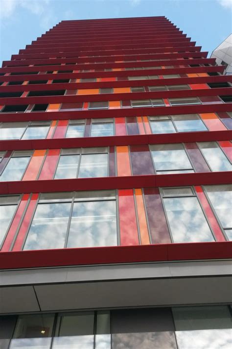 De Calypso Rotterdamalsop Architects Couleur Rouge Rouge