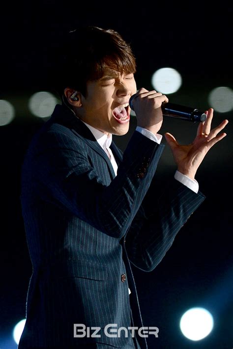 Здесь вы можете скачать 유스케 400회 오연준 출연 축하영상 1. BZ포토 열창하는 남우현-비즈엔터