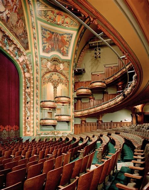 Art Nouveau Interior Of The New Amsterdam Theatre In New York