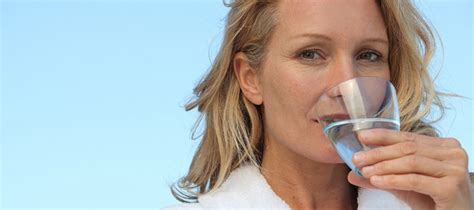 Xerostomie je nepříjemný pocit suchosti v ústech, který může mít mnoho příčin. Xerostomie