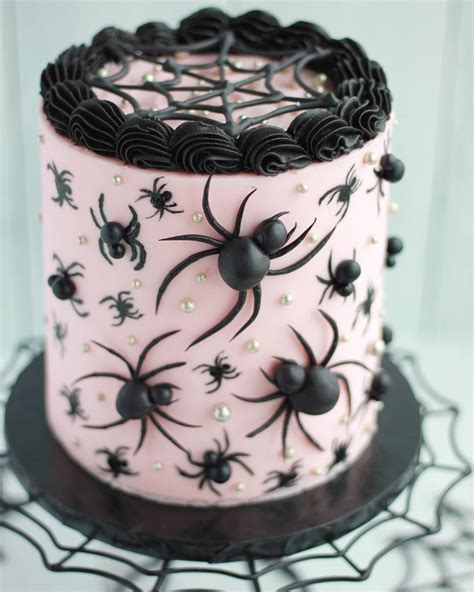 51 Spider Web Cake Decoration