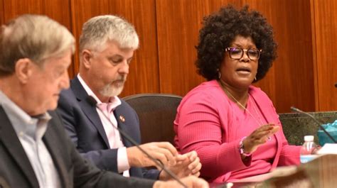 Tyson Pushes For Saturday Absentee Voting Commissioners Demur