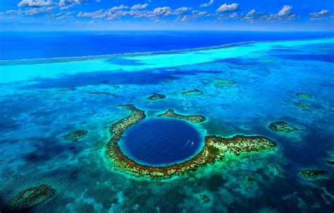 Fascinating Facts About The Great Blue Hole In Belize Malories