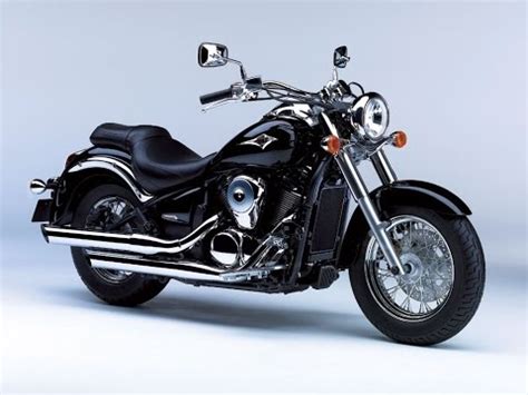 Easy to ride and very rider friendly, the vn900 offers the look, feel and craftsmanship found in bigger cruisers. Kawasaki VN 900 Classic - YouTube
