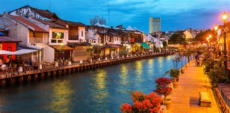 Bestowed as one of the unesco world heritage sites, melaka has numerous architectural landmarks inherited from decades of colonisation. Singapore to Malacca - Go by Train, Bus or Taxi? (2020)