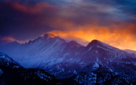 Download Rocky Mountains Gradient Aesthetic Sunset Wallpaper