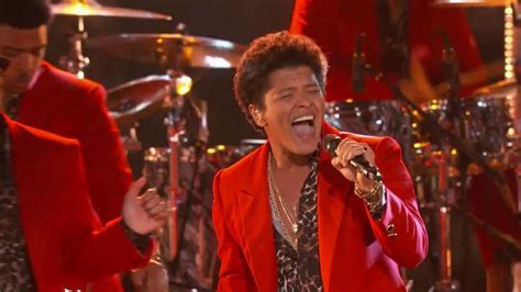 Bruno Mars Classic Treasure Live Hd The Voice Youtube