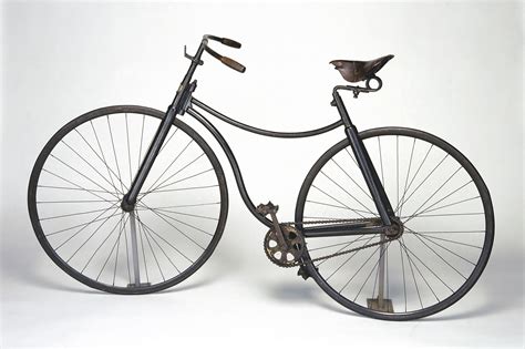 şahin Dizi arkasında ilk bisiklet nerede icat edilmiştir bekar döngü beyaz