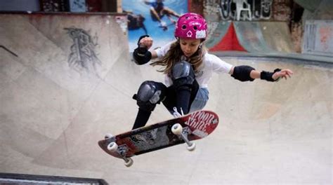 Update information for lilly stoephasius ». Boulevard Berlin Skateboarderin Lilly: Mit elf auf dem Weg ...