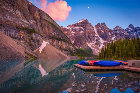 All You Need To Know About The Moraine Lake Shuttle 2023