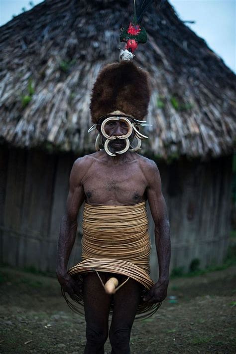interview powerful portraits of indigenous tribes from around the world my modern met