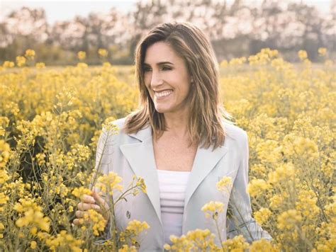 Soledad pastorutti tabs, chords, guitar, bass, ukulele chords, power tabs and guitar pro tabs including mal de amores, el bahiano, mi verdad, a don ata, kilómetro 11. Soledad Pastorutti presentó su nuevo tema: Tal como siento