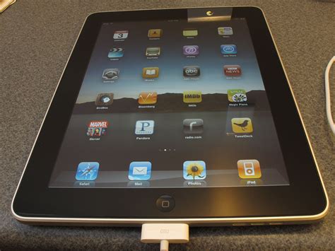 The Apple Ipad Has Arrived At The Gadgeteer Hq The Gadgeteer