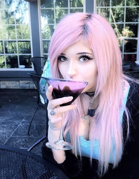Leda Muir On Her 23rd Birthday 7 28 2017 Emo Hairstyle Hairstyles With