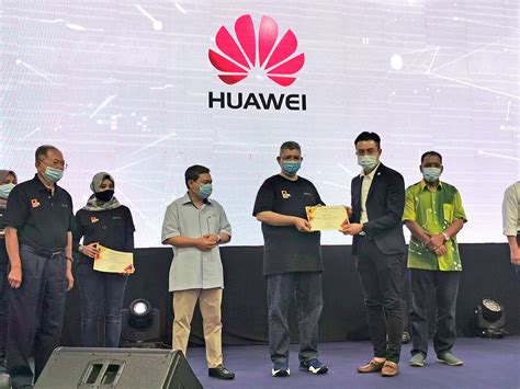Huawei Malaysia Launches Tech4all Remote Education To Bridge Digital