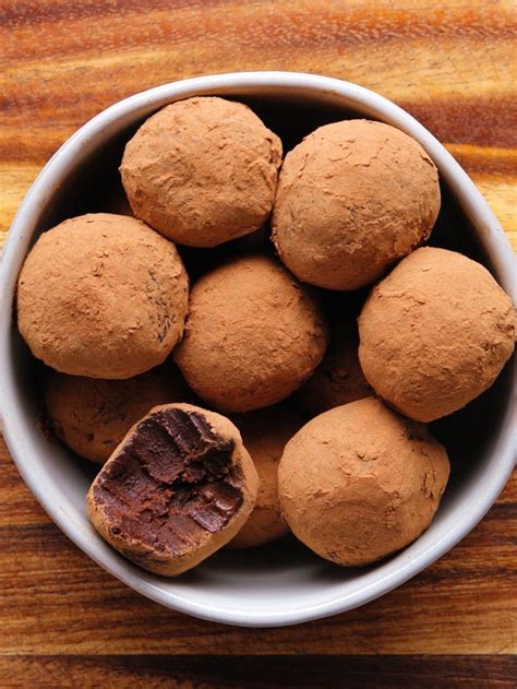 Chocolate Truffles Just Two Ingredients For This Recipe Juicygoofy