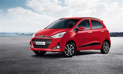 The options for the car buyer in 2011 are many and one would have to have a strong heart to say no to any of the models of the car that may come rolling. Top 5 Cars under a Budget of 6 Lakhs | Top 5 Cars Under 6 ...