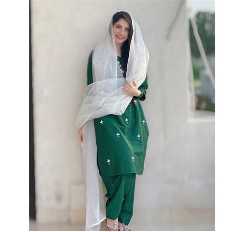 independence day pictures of pakistani showbiz celebrities 24 7 news what is happening around us