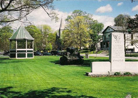 Postcard Of The Historic Village Green New Milford Conne Flickr